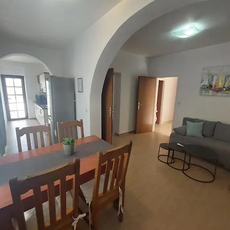 Gemuetliche Fuer Familien Mit Terrasse Apartment *