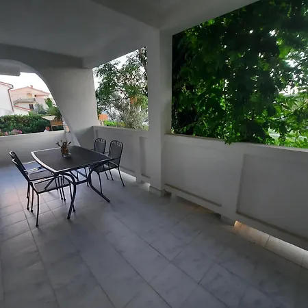 Apartment Gemuetliche Fuer Familien Mit Terrasse