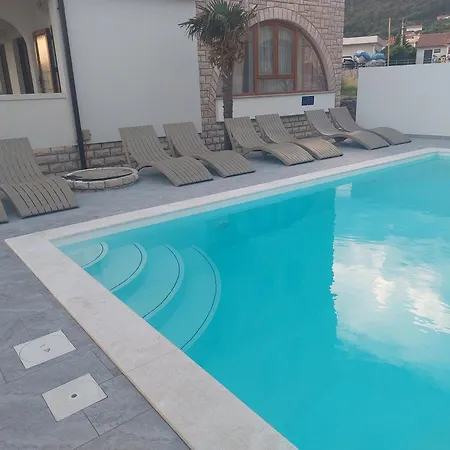 Apartment Gemuetliche Fuer Familien Mit Terrasse Barbat na Rabu
